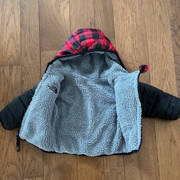 The North Face - Reversible Winter Jacket (12-24 Months) - Picture 2 of 5